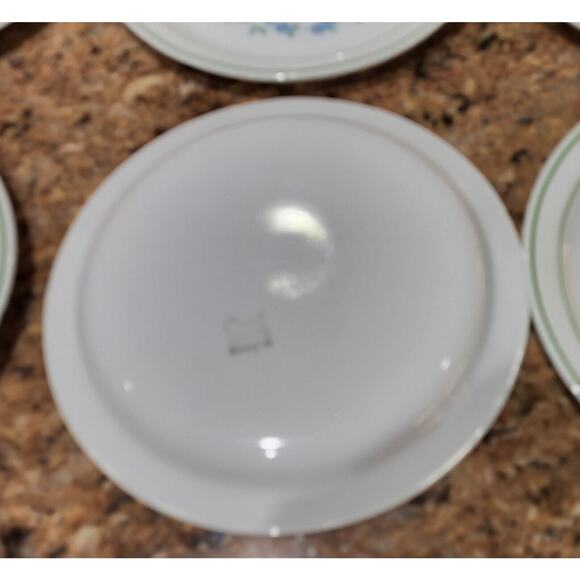 Vintage Corelle Original Forget Me Not Lunch / Salad Plates 8 5/8" (Set of 6) - Picture 12 of 12